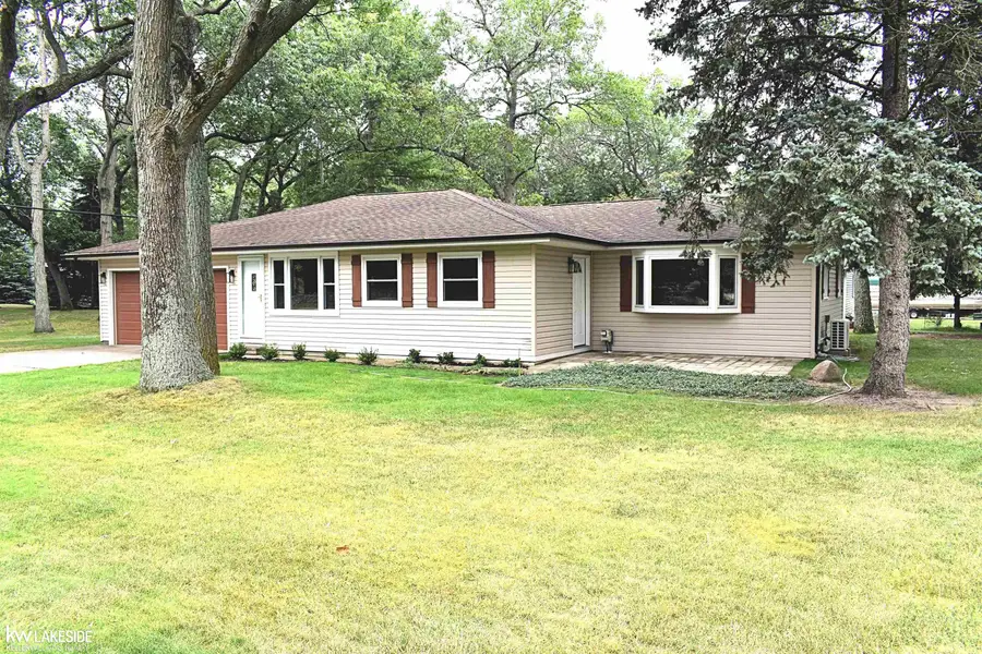9107 Crescent Beach RD, Pigeon, MI 48755 - #2