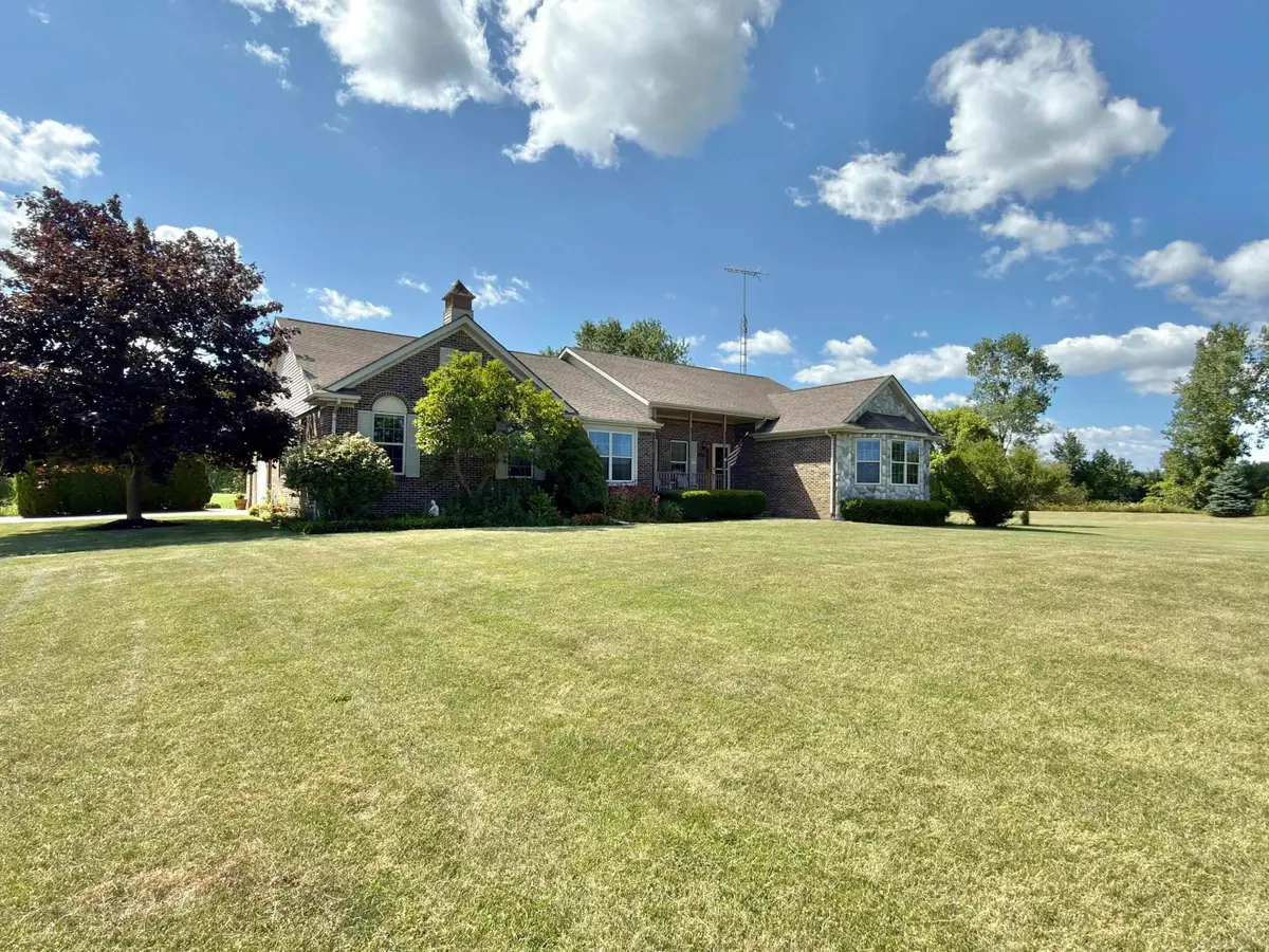 4705 Hall DR, Avoca, MI 48006 - #1