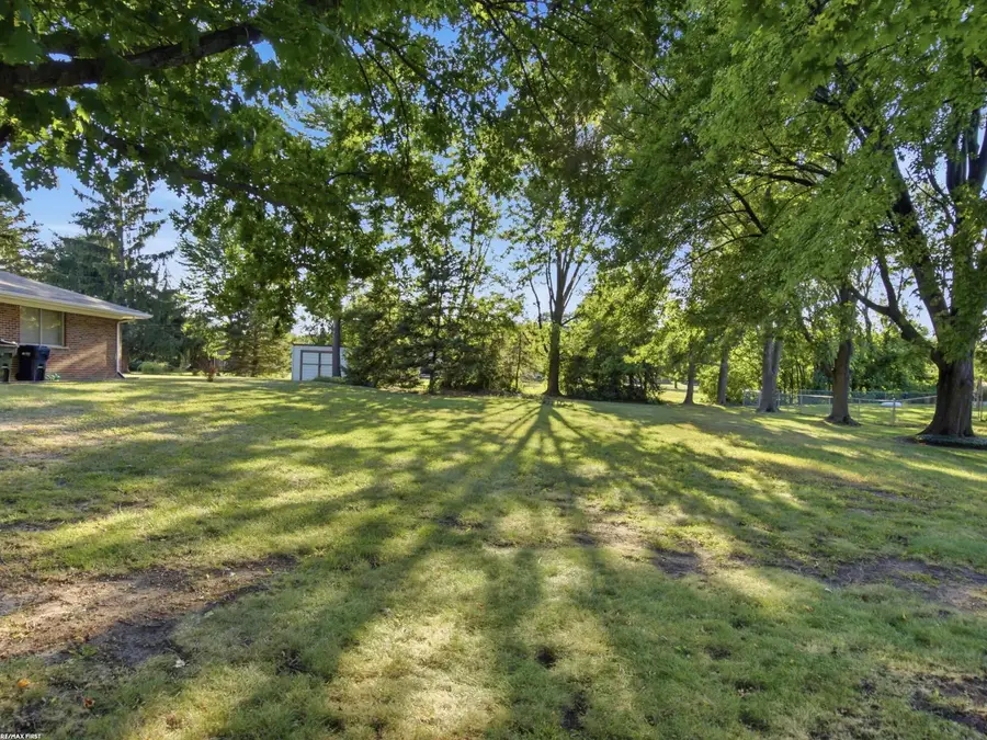 42837 Willsharon ST, Sterling Heights, MI 38314 - #2