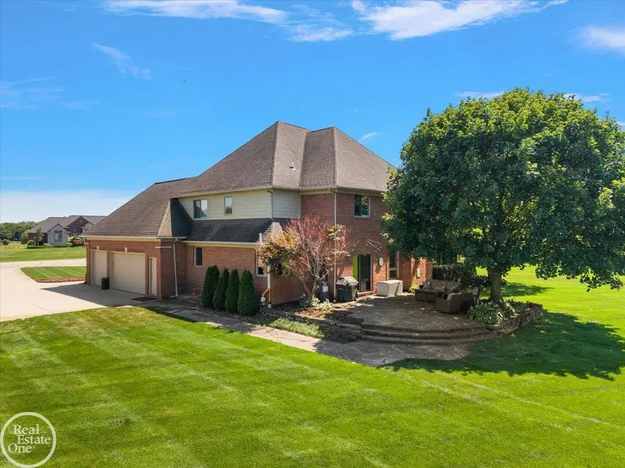 69497 Meadowbrook LN, Bruce, MI 48065 - #3