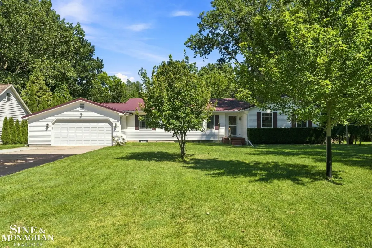 3560 Strawberry LN, Port Huron, MI 48060 - #1