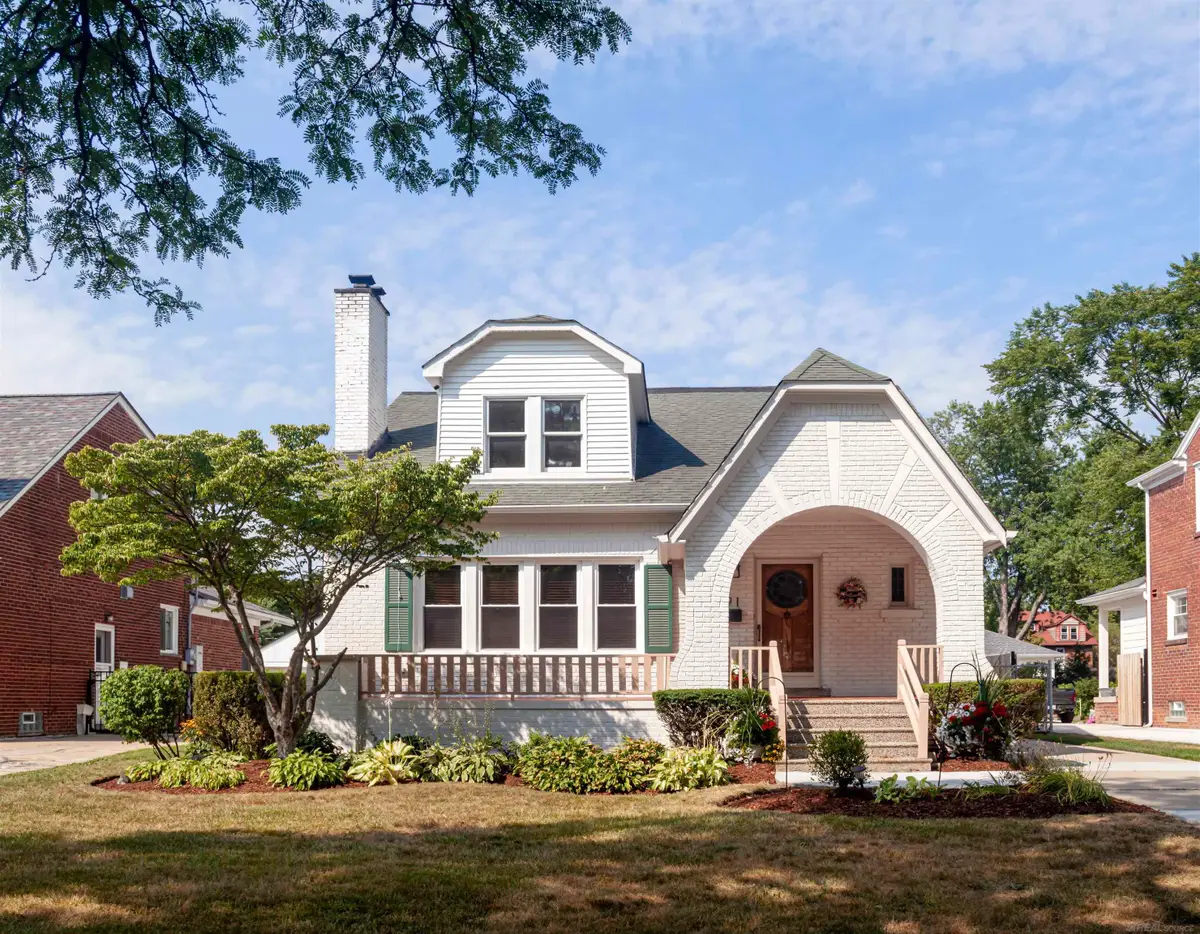 891 Washington RD, Grosse Pointe, MI 48230 - #1