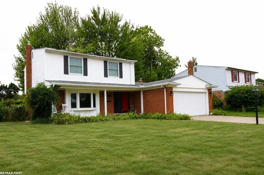 30827 Scrivo DR, Warren, MI 48092 - #3
