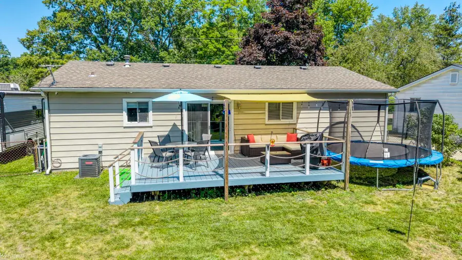 1113 Summer ST, Algonac, MI 48001 - #3