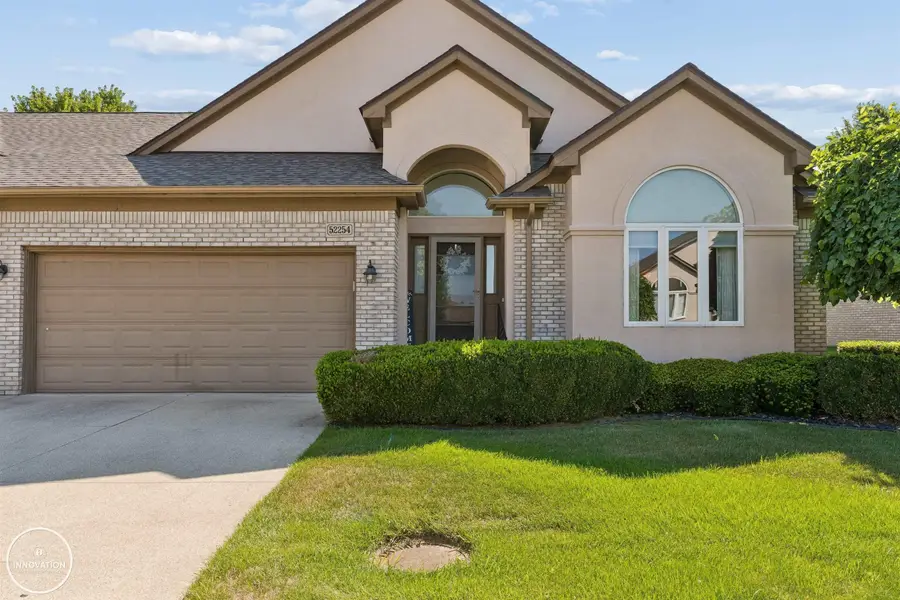 52254 Mitchell LN, Macomb, MI 48042 - #2