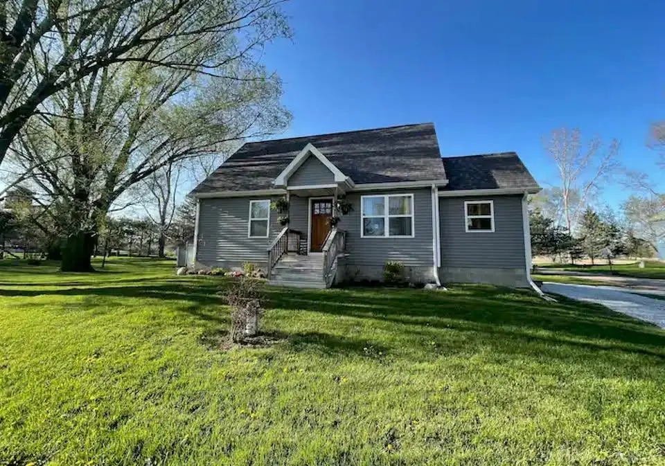 8824 North ST, Vassar, MI 48768 - #1