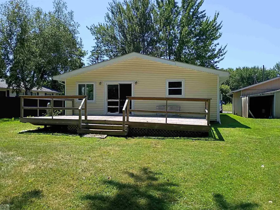 206 Degurse AVE, Marine City, MI 48039 - #3