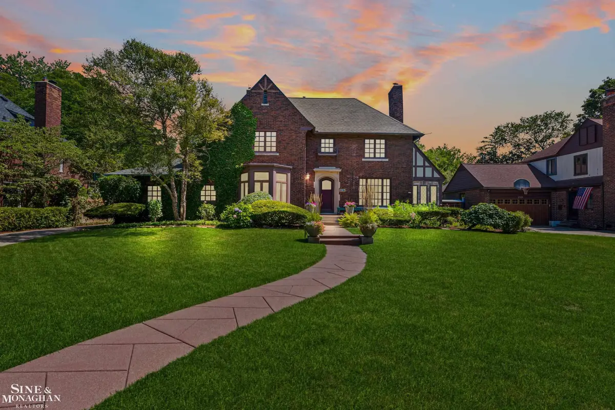 726 Westchester RD, Grosse Pointe Park, MI 48230 - #1