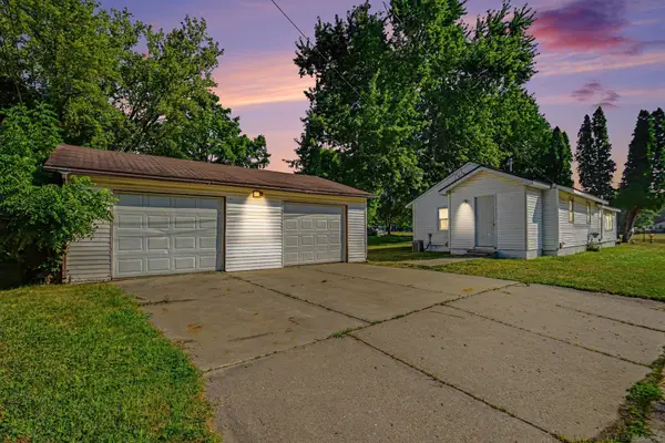 303 Parkway ST, Lapeer, MI 48446