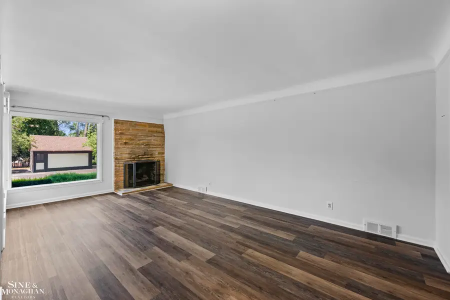 306 Ridge RD, Grosse Pointe Farms, MI 48236 - #3