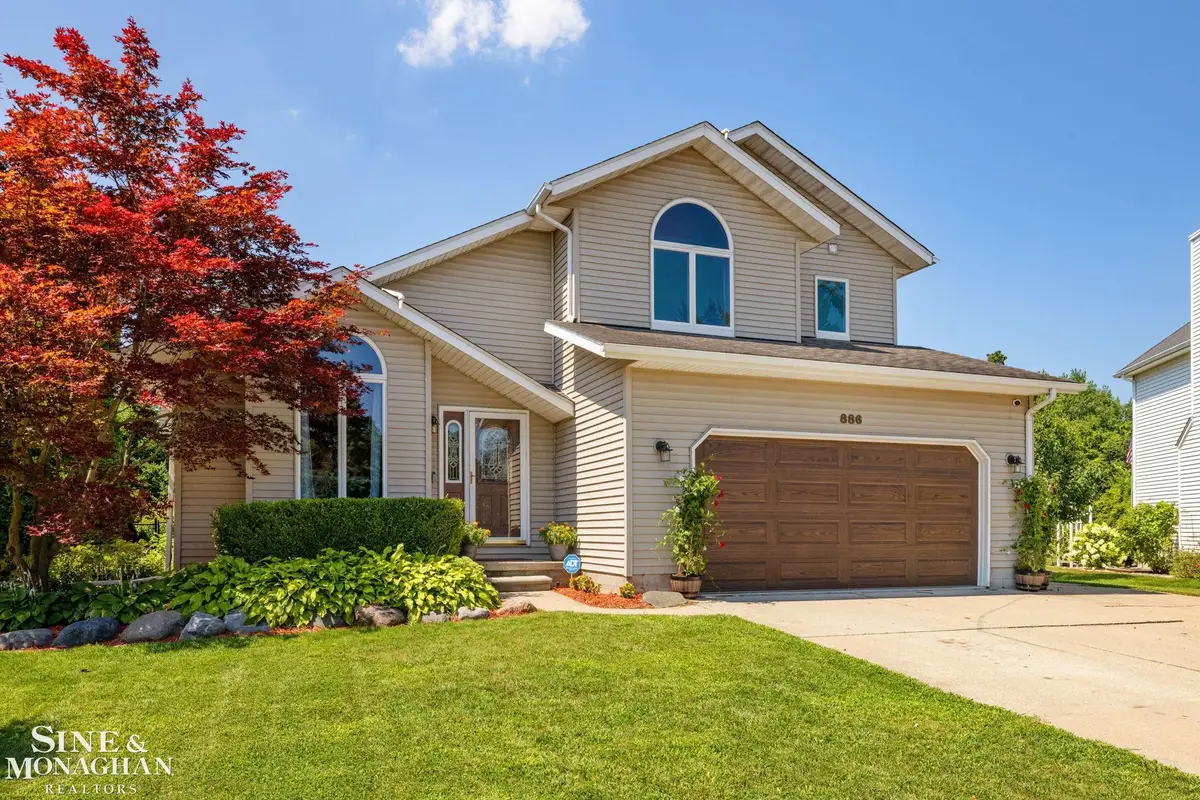 886 Montana ST, Marysville, MI 48040 - #1