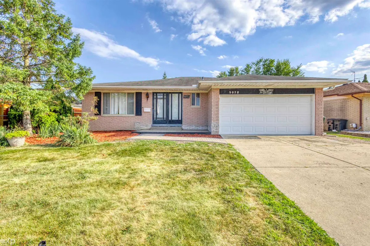 5072 Amherst DR, Sterling Heights, MI 48310 - #1