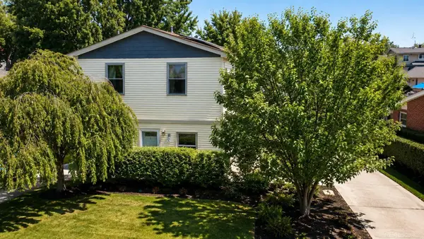 37886 Sunnybrook ST, HarrisonTownship, MI 48045