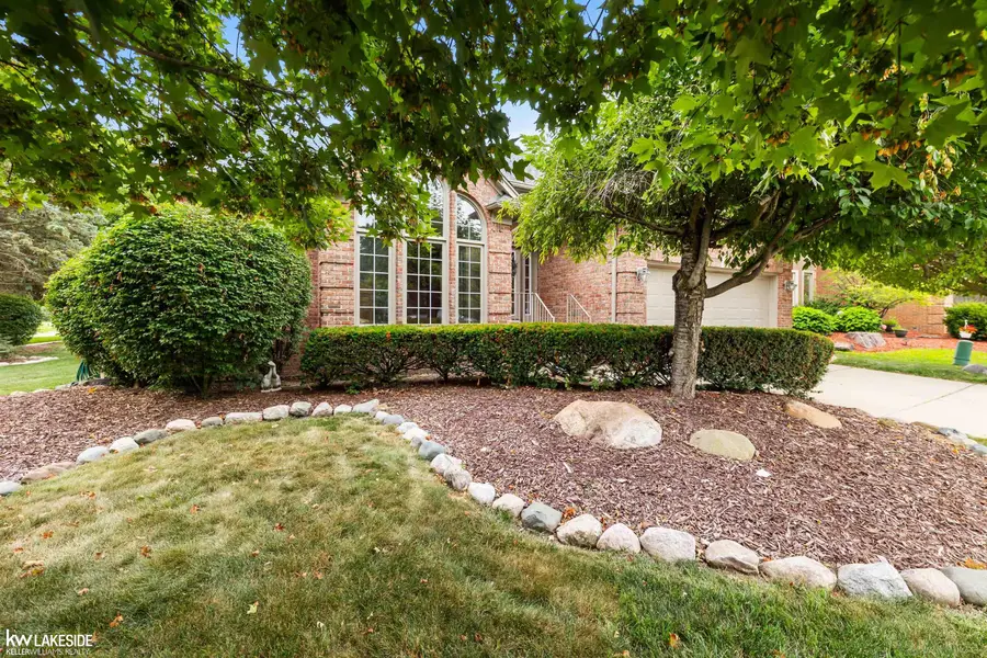 6602 Berkshire DR, Washington, MI 48094 - #2