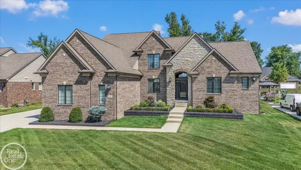 3941 Corkwood DR, SterlingHeights, MI 48314