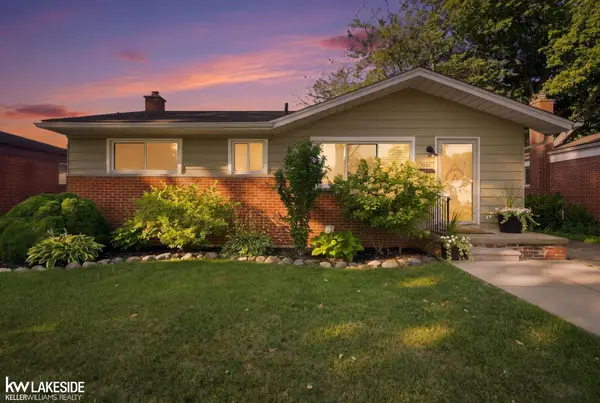 22834 E 13 MILE RD, StClairShores, MI 48082