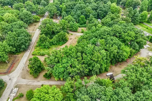 W Parklane LN, WhiteCloud, MI 49349
