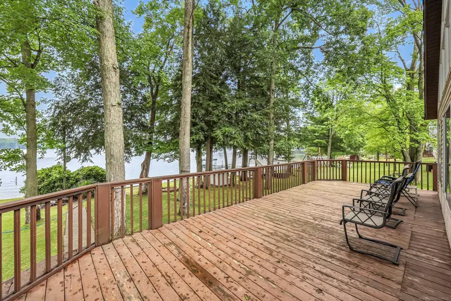 1932 W Parklane LN, Sherman, MI 49349 - #2