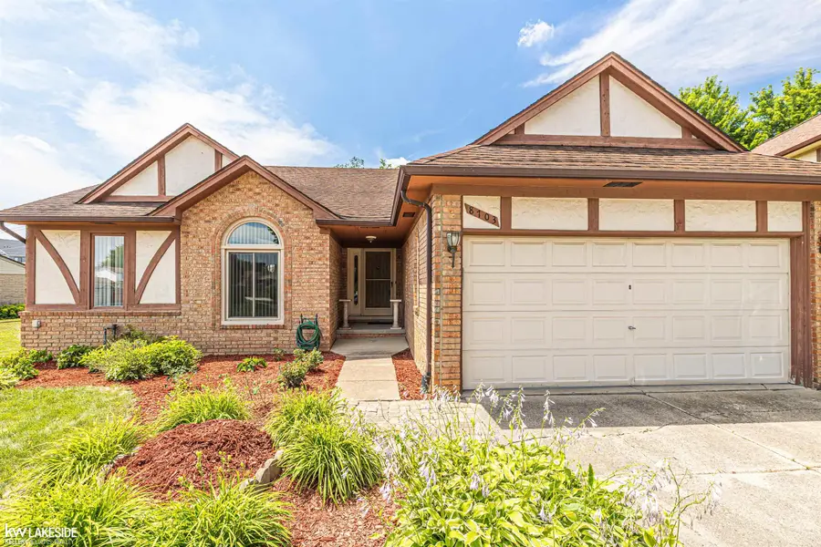 8703 Thornwood CT, Sterling Heights, MI 48312 - #2