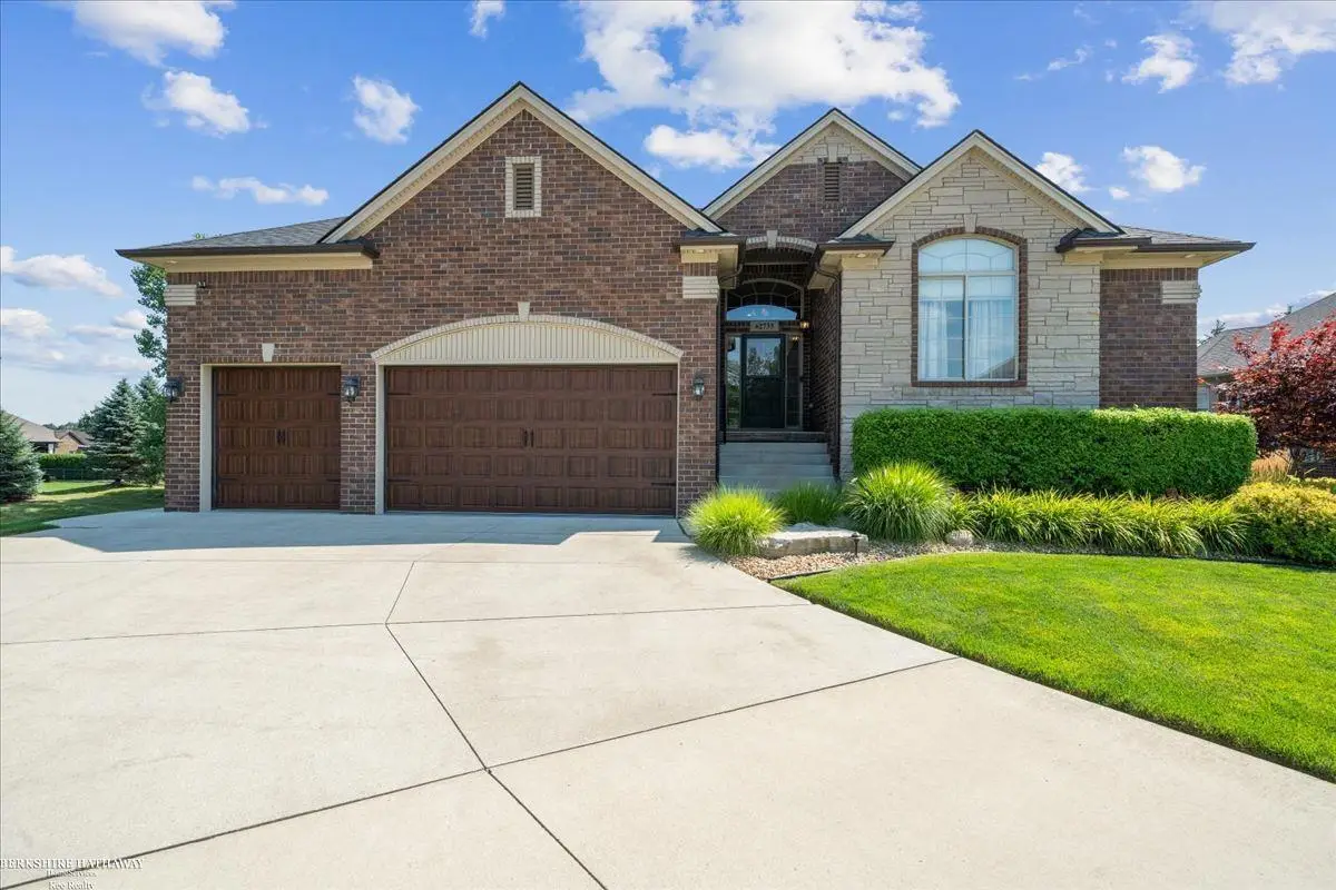 62735 Franklin Park DR, Washington, MI 48094 - #1