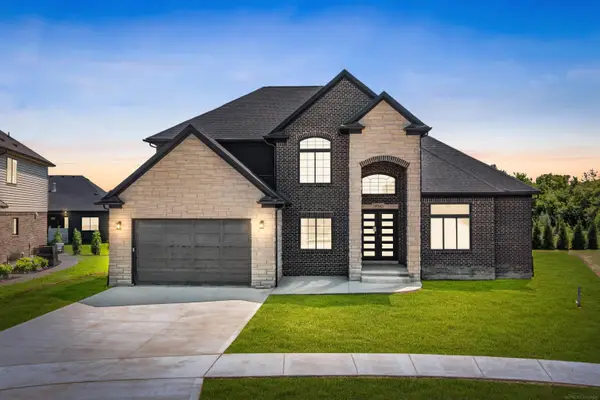 19242 Potomac DR, Macomb, MI 48044