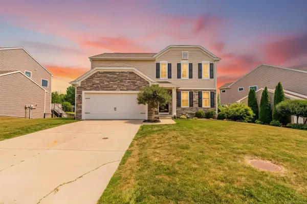 419 Ridgewood Drive S, Brandon, MI 48462