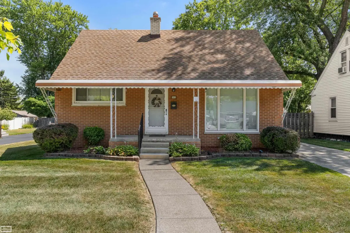 345 Gargantua AVE, Clawson, MI 48017 - #1