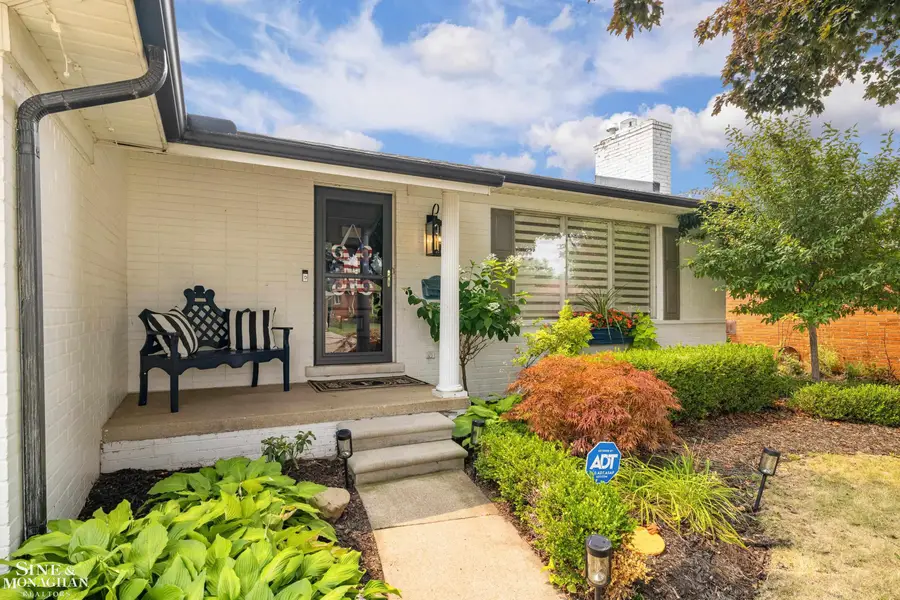23200 Middlesex ST, Saint Clair Shores, MI 48080 - #2