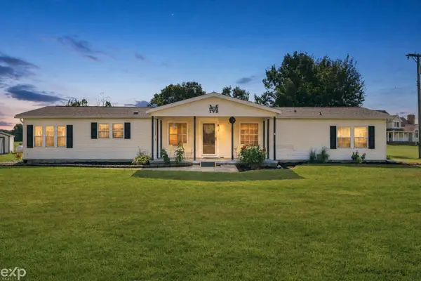 1598 Mayer RD, Kimball, MI 48074