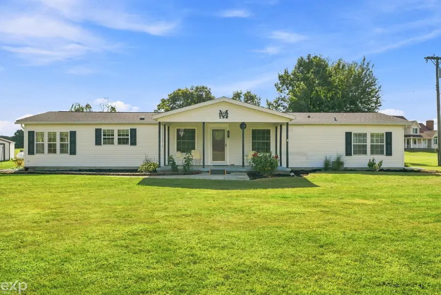 1598 Mayer RD, Kimball, MI 48074 - #2