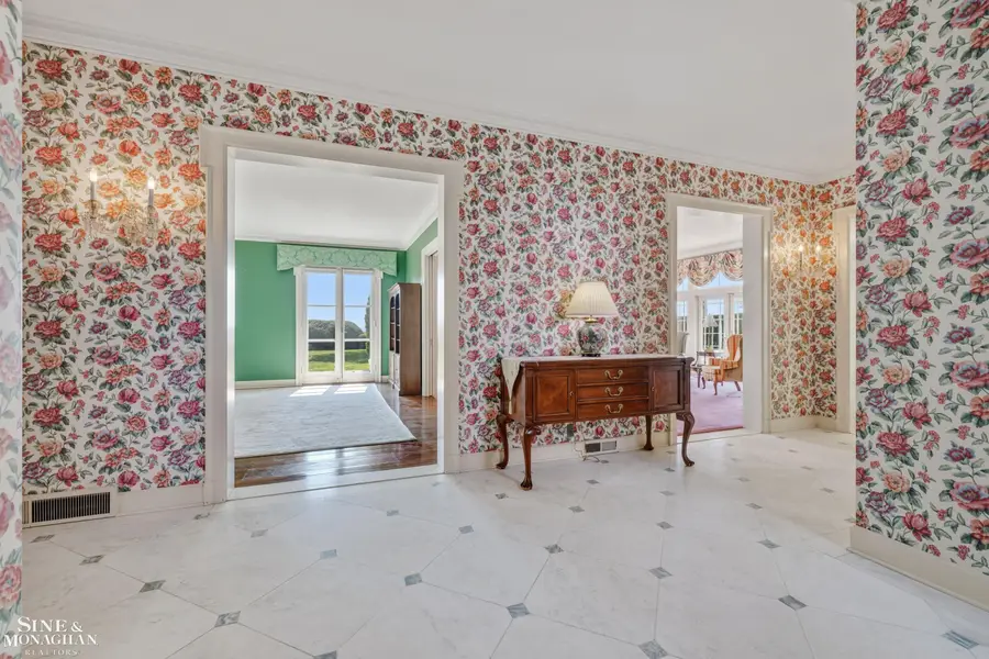 105 Lake Shore RD, Grosse Pointe Farms, MI 48236 - #3