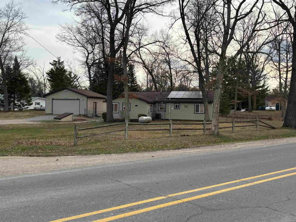 2901 Cathy ST, Harrison, MI 48625 - #1