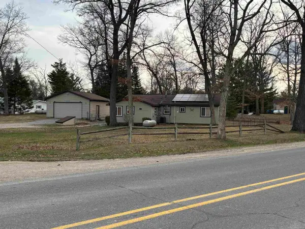 2901 Cathy ST, Harrison, MI 48625