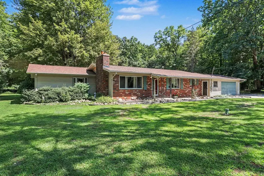 13285 Nichols RD, Burt, MI 48417 - #3