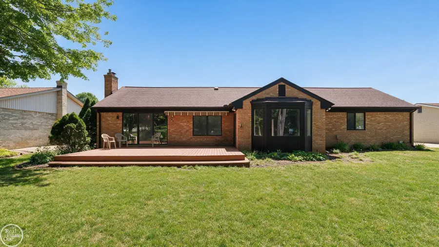 11343 Common RD, Warren, MI 48093 - #3