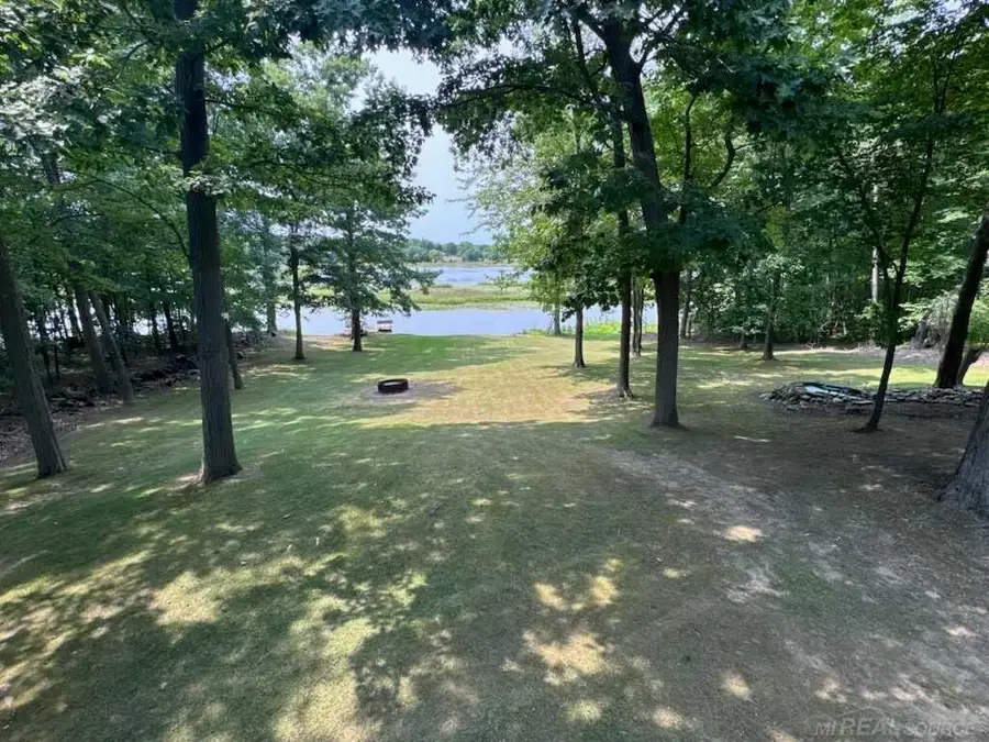 11490 Ely RD, Davisburg, MI 48350 - #3