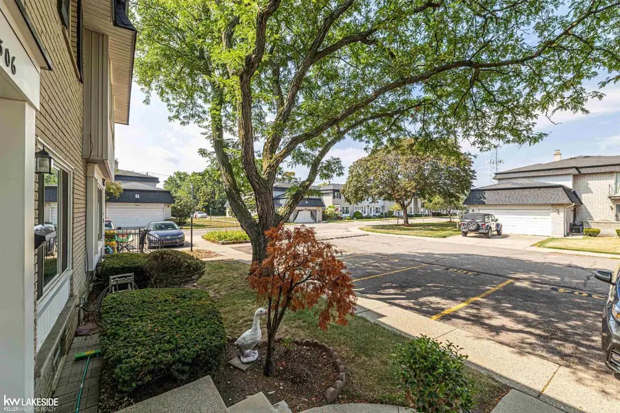 28306 Universal DR, Warren, MI 48092 - #3