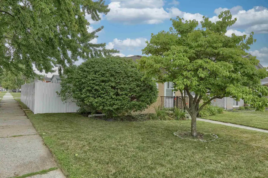 24111 Cottrell ST, Clinton Township, MI 48035 - #3