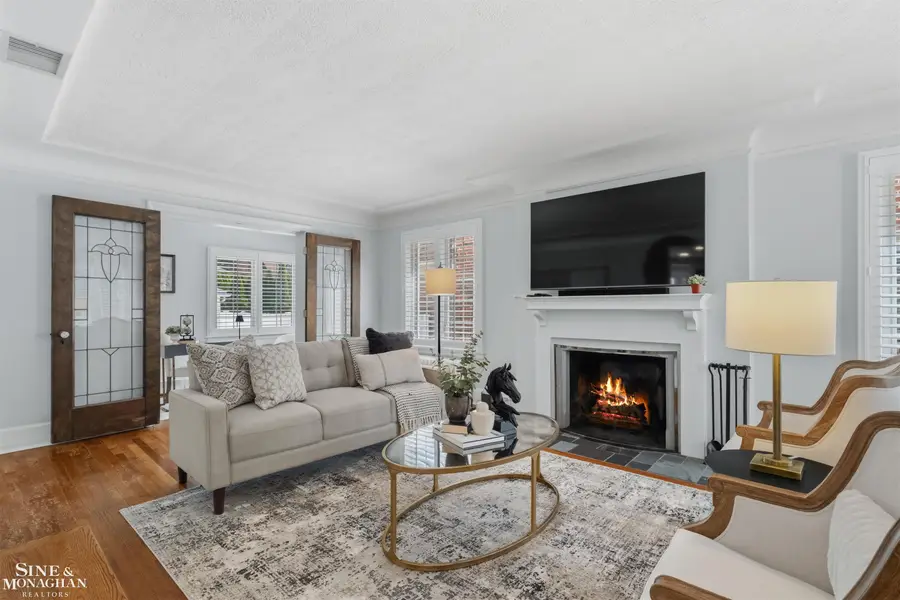 234 McKinley AVE, Grosse Pointe Farms, MI 48236 - #2
