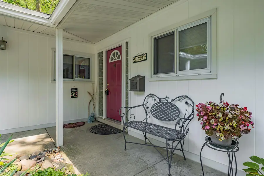 11027 Timberline DR, Shelby, MI 48316 - #3
