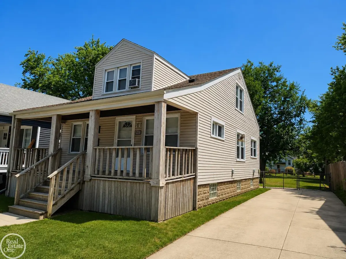 320 E Cambourne ST, Ferndale, MI 48220 - #1