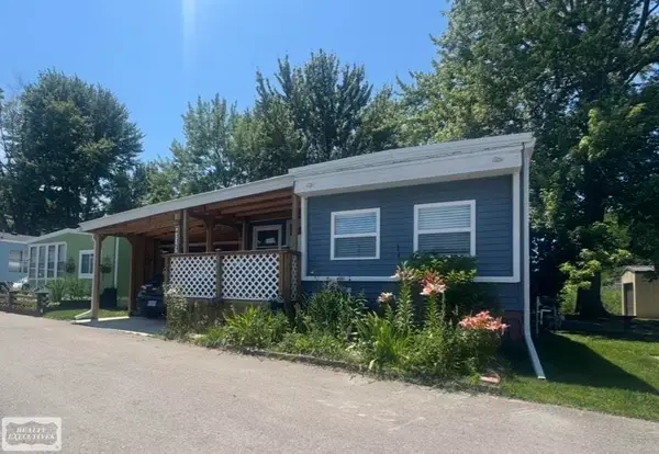 43367 LaBelle ST, HarrisonTownship, MI 48045