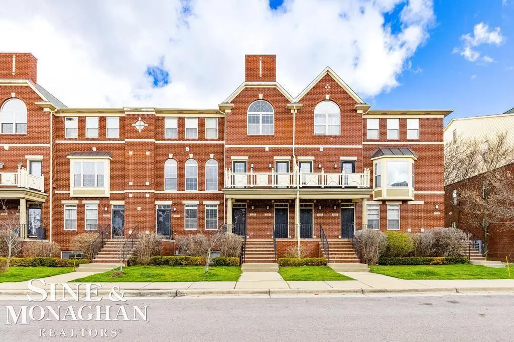 3251 Camden DR, Troy, MI 48084 - #1