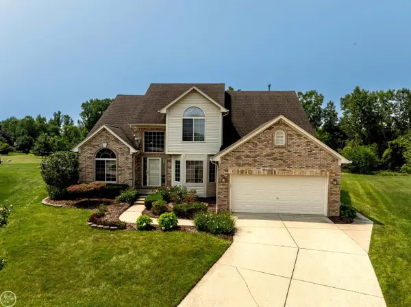 21832 Preserve CT, Macomb, MI 48042