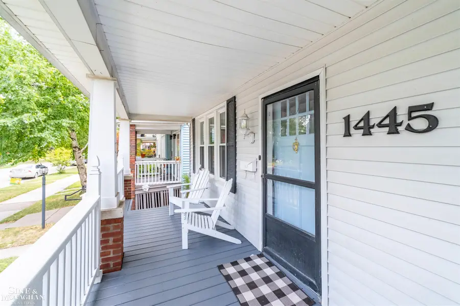 1445 Lakepointe ST, Grosse Pointe Park, MI 48230 - #3