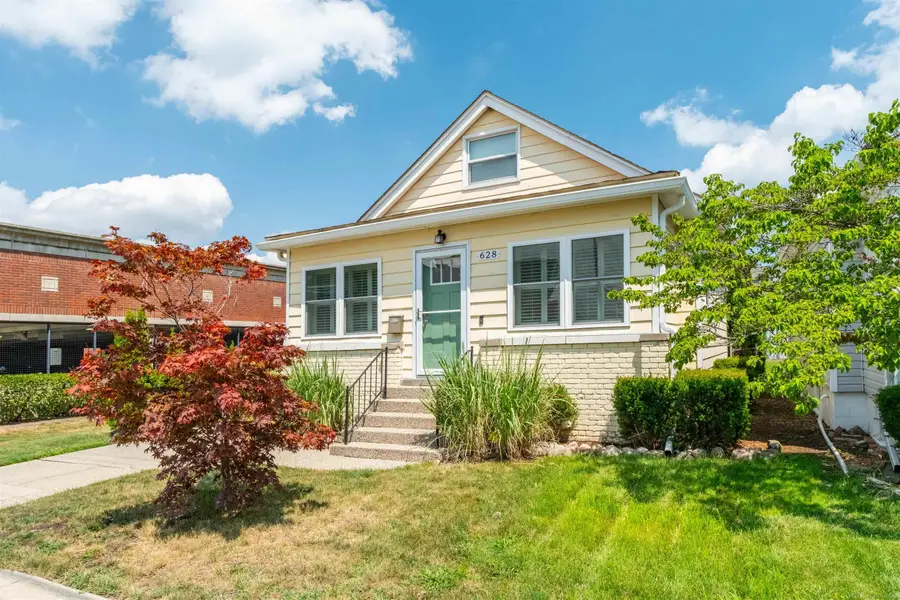 628 Notre Dame ST, Grosse Pointe, MI 48230 - #3