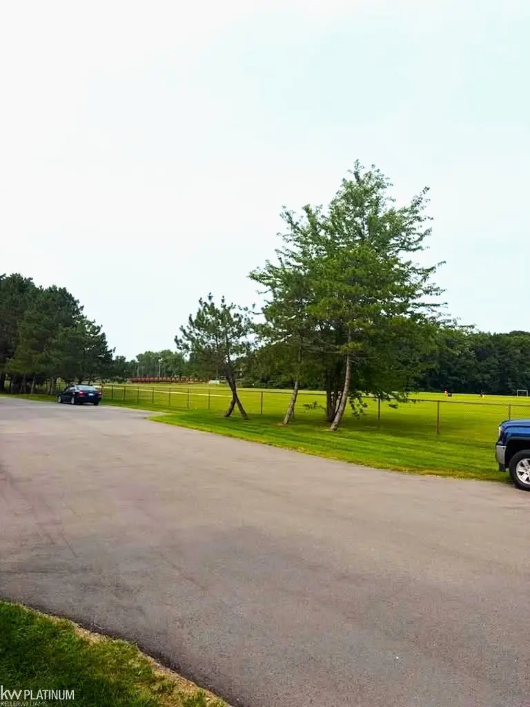 3712 Ramblewood DR, Port Huron, MI 48060 - #3