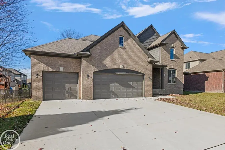 50529 Summit View DR, Macomb, MI 48042 - #2
