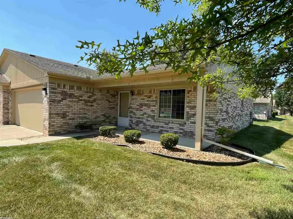 41625 Berly DR, ClintonTownship, MI 48038