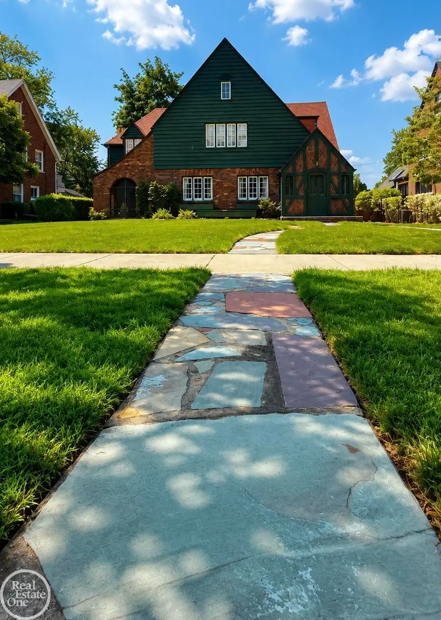 140 S Wilson BLVD, Mount Clemens, MI 48043 - #2